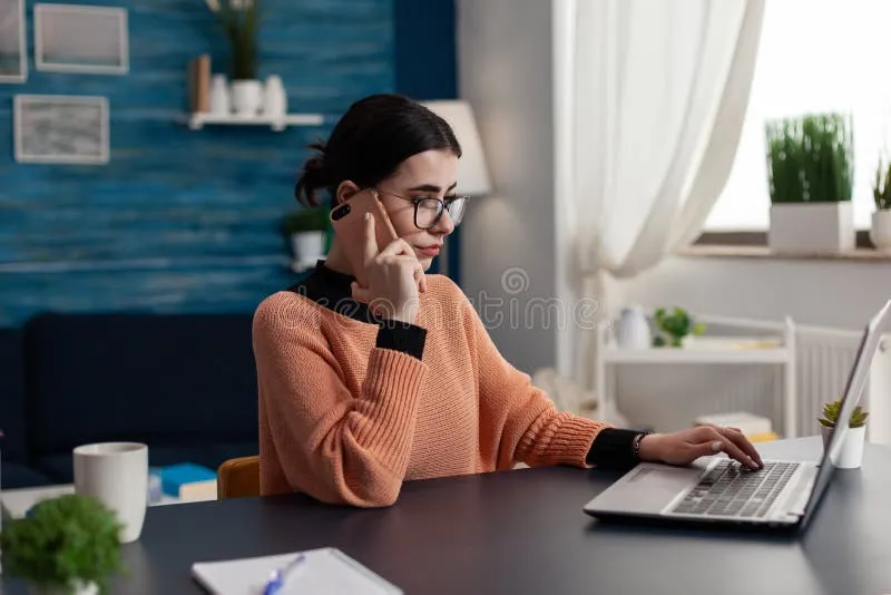 Freelancing Without Boundaries Is a Nightmare — A Second Phone Number Fixes More Than You Think